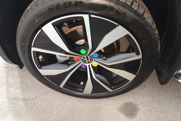 Used Volkswagen Tayron X 2023 Revised 380TSI Four-Wheel Drive Flagship Smart Edition Left Front Wheel Hub