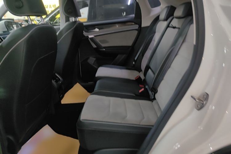 Used Volkswagen Tayron X 2023 330TSI Two-Wheel-Drive Prestige High-Energy Version Left Rear Seat