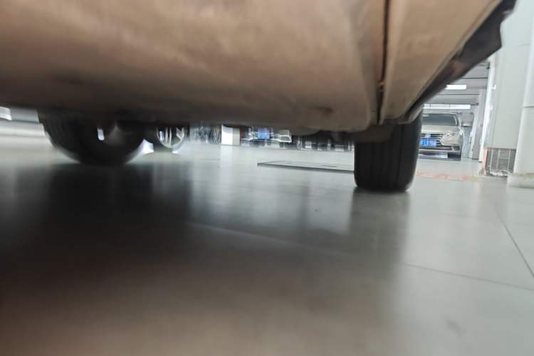 Used Volkswagen Tayron X 2023 330TSI Two-Wheel-Drive Prestige High-Energy Version Left Side Sill
