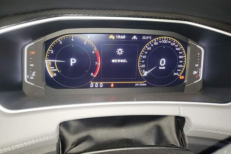 Used Volkswagen Tayron X 2023 330TSI Two-Wheel-Drive Prestige High-Energy Version Odometer Close Up
