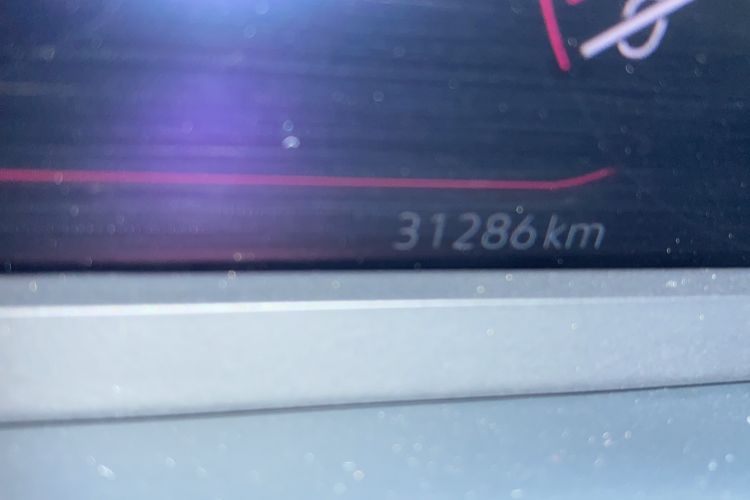 Used Volkswagen Tayron X 2023 330TSI Two-Wheel-Drive Flagship Smart Edition Odometer Close Up