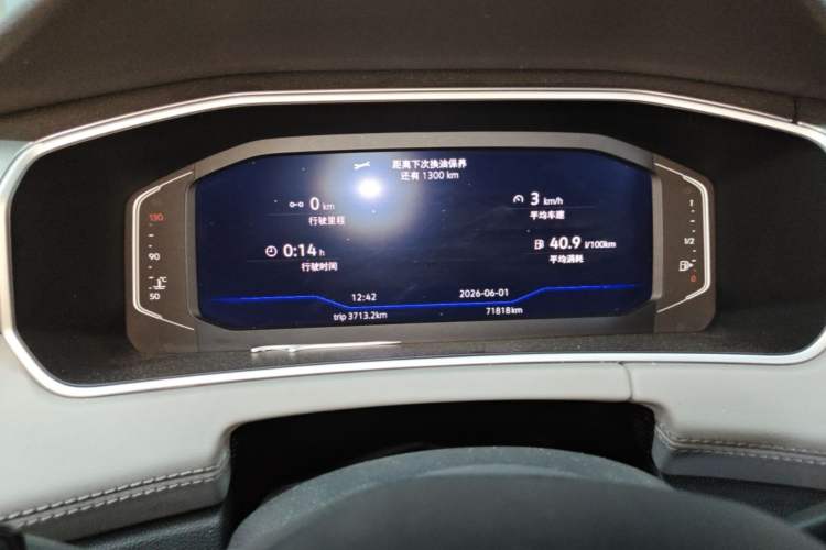 Used Volkswagen Tayron X 2023 380TSI Four-Wheel Drive Flagship Smart Edition Odometer Close Up