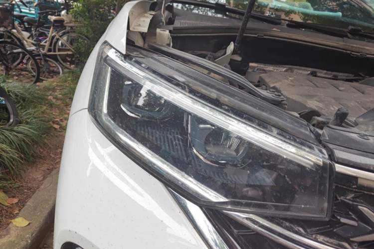 Used Volkswagen Tayron X 2023 330TSI Two-Wheel-Drive Prestige High-Energy Version Right Front Headlight