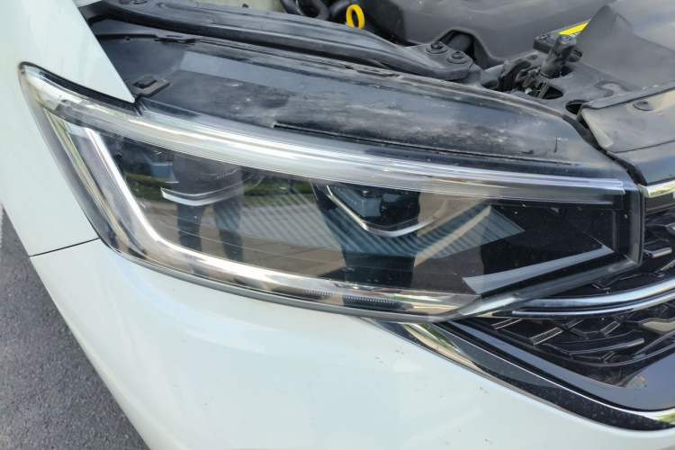 Used Volkswagen Tayron X 2023 330TSI Two-Wheel-Drive Flagship Smart Edition Right Front Headlight