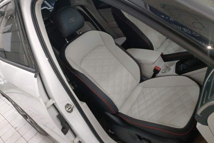 Used Volkswagen Tayron X 2023 330TSI Two-Wheel-Drive Flagship Smart Edition Right Front Seat