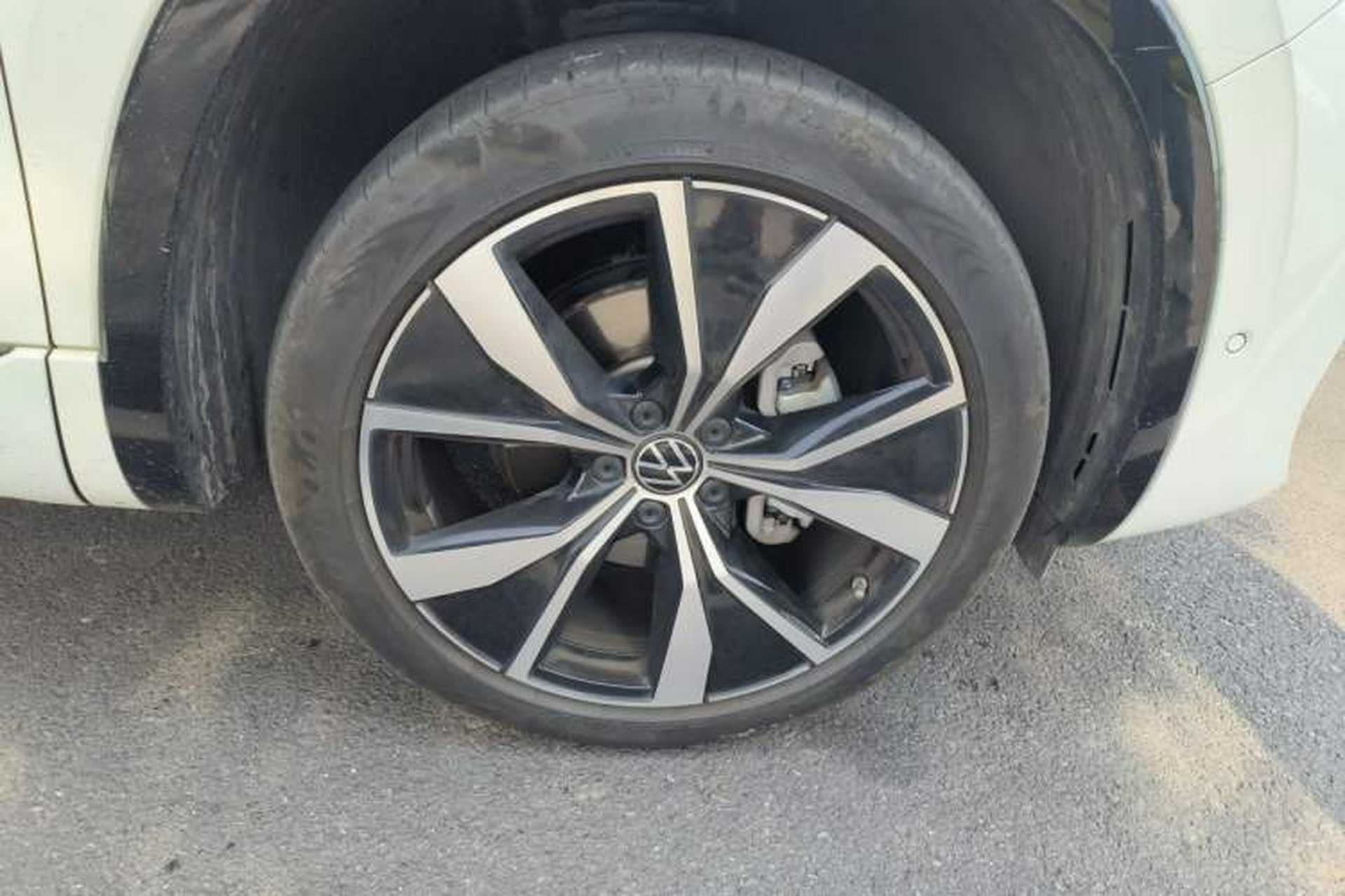 Used Volkswagen Tayron X 2023 330TSI Two-Wheel-Drive Flagship Smart Edition Right Front Wheel Hub