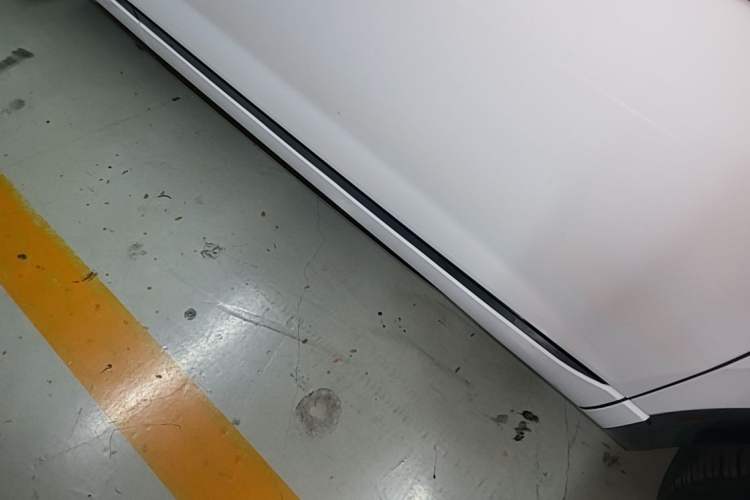 Used Volkswagen Tayron X 2023 330TSI Two-Wheel-Drive Prestige High-Energy Version Right Side Sill