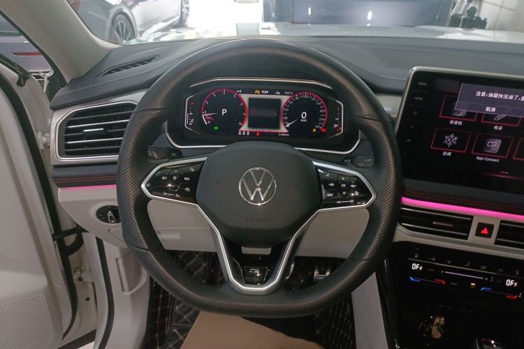 Used Volkswagen Tayron X 2023 330TSI Two-Wheel-Drive Flagship Smart Edition Steering Wheel