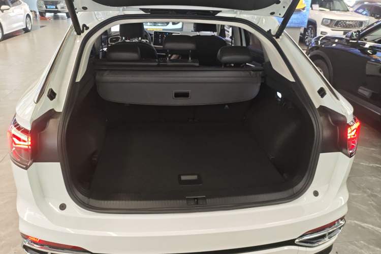 Used Volkswagen Tayron X 2023 330TSI Two-Wheel-Drive Prestige High-Energy Version Trunk