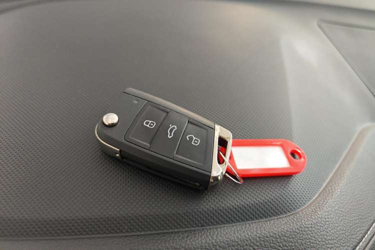 Used Volkswagen Tayron X 2023 330TSI Two-Wheel-Drive Prestige High-Energy Version Vehicle Key