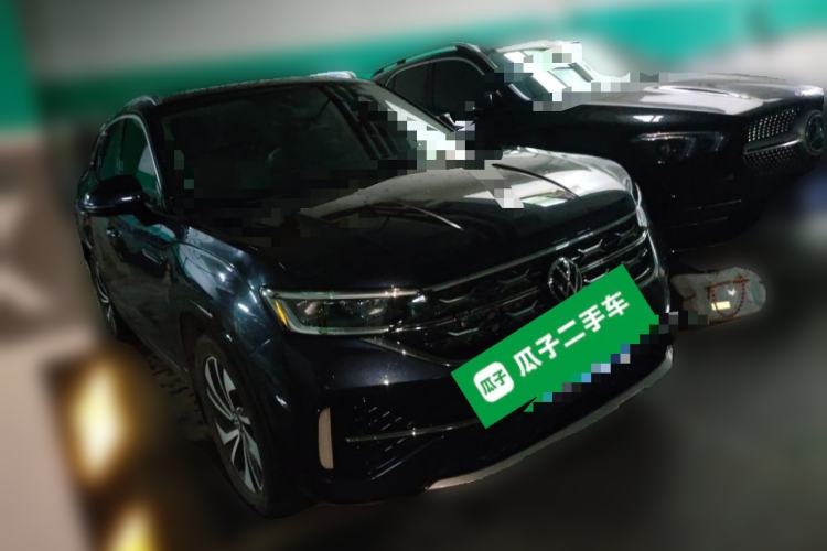 Used Volkswagen Tayron X 2024 330TSI Two-Wheel-Drive Prestige High-Energy Edition Front Right 45 Deg