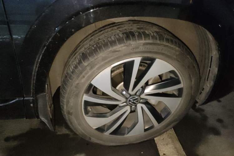 Used Volkswagen Tayron X 2024 330TSI Two-Wheel-Drive Prestige High-Energy Edition Right Front Wheel Hub