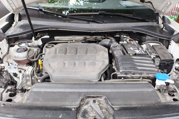 Used Volkswagen Tayron X 2024 330TSI Two-Wheel-Drive Prestige High-Energy Edition Engine Bay