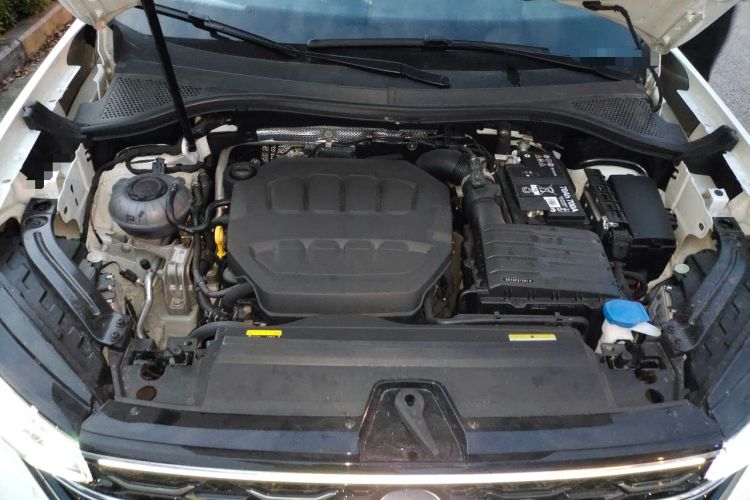 Used Volkswagen Tayron X 2024 330TSI Two-Wheel-Drive Prestige High-Energy Edition Engine Bay