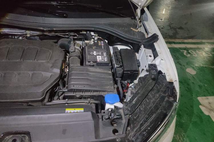 Used Volkswagen Tayron X 2024 330TSI Two-Wheel-Drive Prestige High-Energy Edition Engine Bay Left