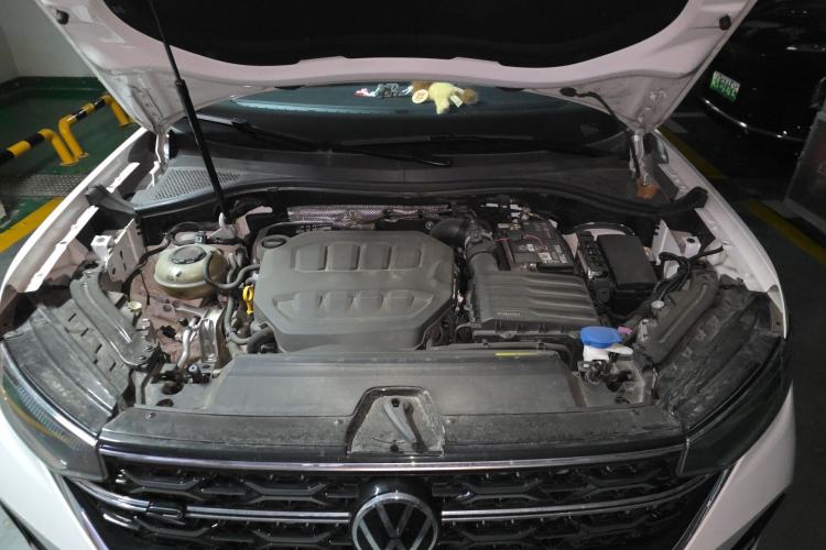 Used Volkswagen Tayron X 2024 330TSI Two-Wheel-Drive Prestige High-Energy Edition Engine Bay