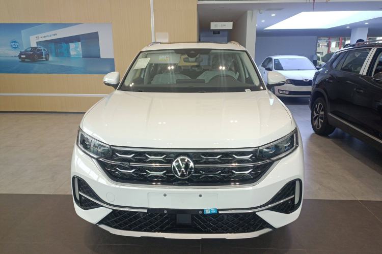 Used Volkswagen Tayron X 2024 330TSI Two-Wheel-Drive Prestige High-Energy Edition Exterior 1