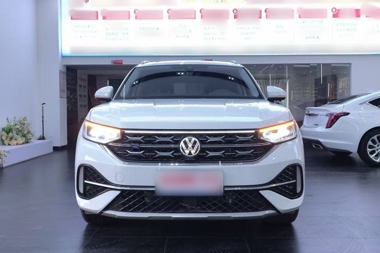 Used Volkswagen Tayron X 2024 330TSI Two-Wheel-Drive Prestige High-Energy Edition Exterior 2