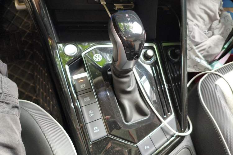 Used Volkswagen Tayron X 2024 330TSI Two-Wheel-Drive Prestige High-Energy Edition Gear Lever