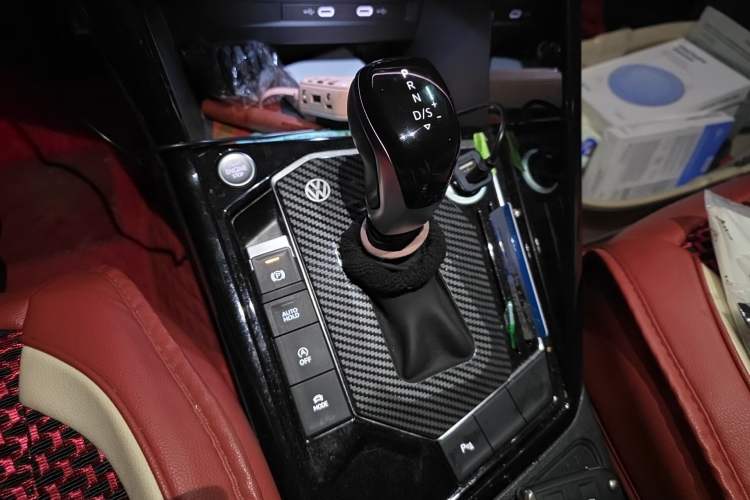 Used Volkswagen Tayron X 2024 330TSI Two-Wheel-Drive Prestige High-Energy Edition Gear Lever