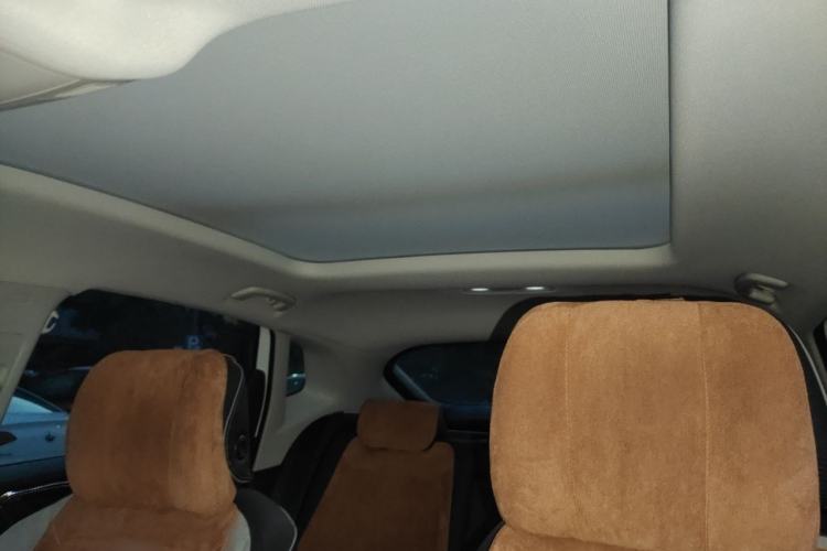 Used Volkswagen Tayron X 2024 330TSI Two-Wheel-Drive Prestige High-Energy Edition Headliner