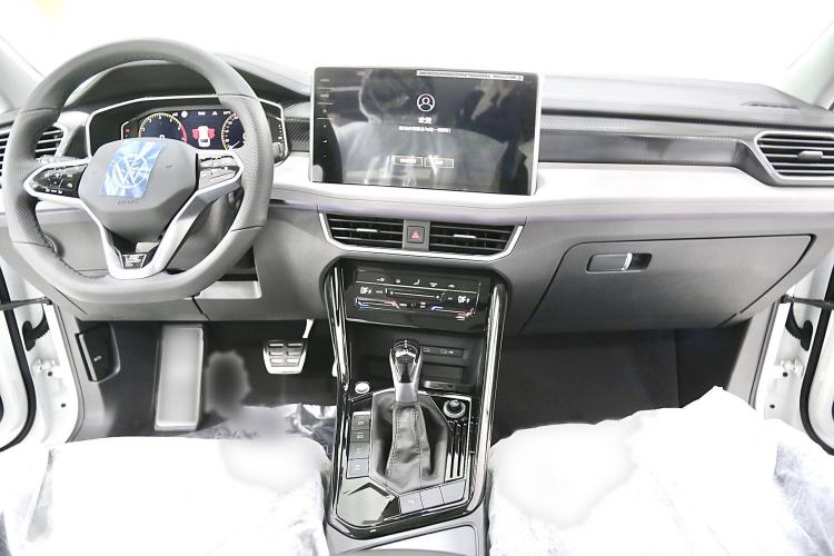 Used Volkswagen Tayron X 2024 330TSI Two-Wheel-Drive Prestige High-Energy Edition Interior 2