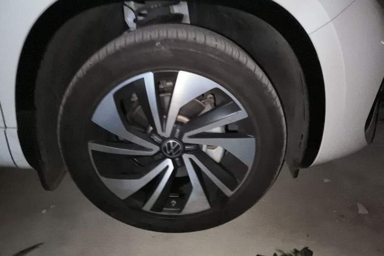 Used Volkswagen Tayron X 2024 330TSI Two-Wheel-Drive Prestige High-Energy Edition Right Front Wheel Hub