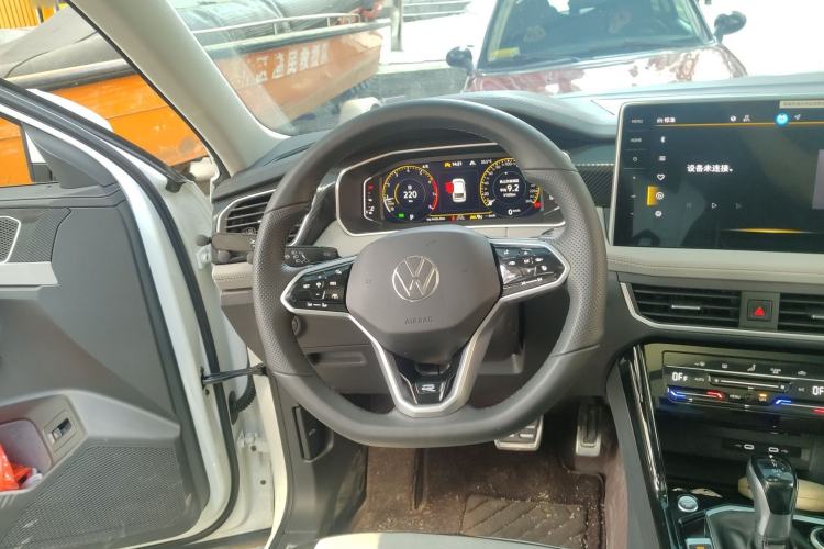 Used Volkswagen Tayron X 2024 330TSI Two-Wheel-Drive Prestige High-Energy Edition Steering Wheel