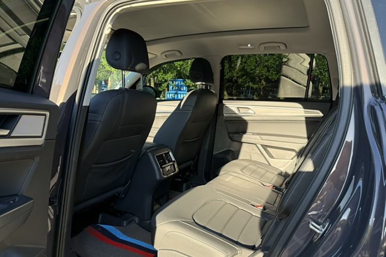 Used Volkswagen Teramont 2019 380TSI Four-Wheel Drive Luxury Version China V Standard Interior 3
