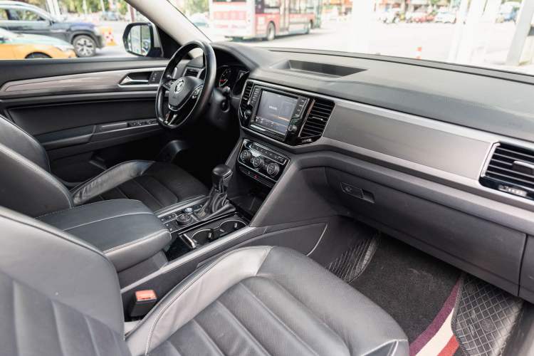 Used Volkswagen Teramont 2017 530 V6 Four-Wheel Drive Luxury Edition Interior 6