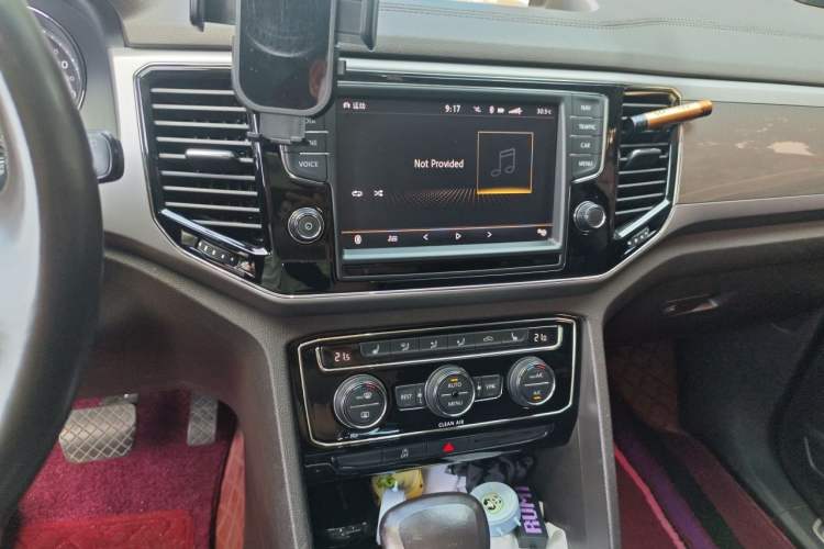 Used Volkswagen Teramont 2017 380TSI Four-Wheel Drive Luxury Edition Audio And AC Panel