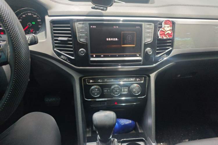 Used Volkswagen Teramont 2017 380TSI Four-Wheel Drive Luxury Edition Audio And AC Panel