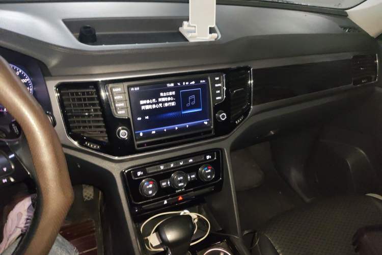 Used Volkswagen Teramont 2017 380TSI Four-Wheel Drive Comfort Edition Audio And AC Panel