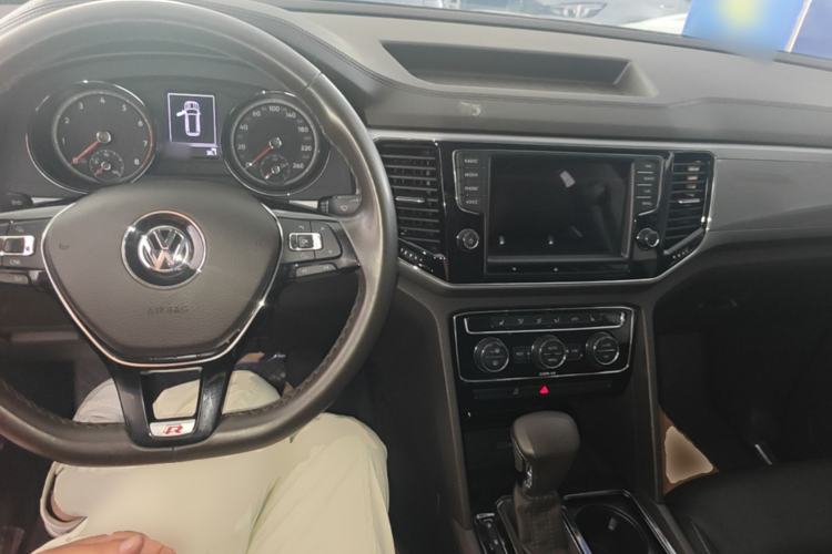 Used Volkswagen Teramont 2017 380TSI Four-Wheel Drive Luxury Edition Center Console