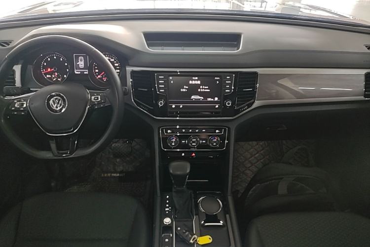 Used Volkswagen Teramont 2017 330TSI Two-Wheel-Drive Comfort Edition Center Console