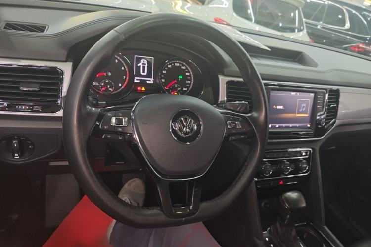 Used Volkswagen Teramont 2017 380TSI Four-Wheel Drive Luxury Edition Center Console