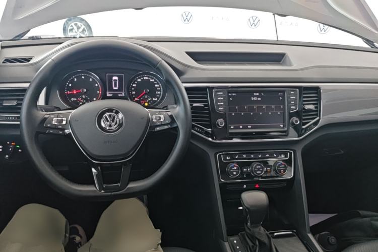 Used Volkswagen Teramont 2017 380TSI Four-Wheel Drive Luxury Edition Center Console