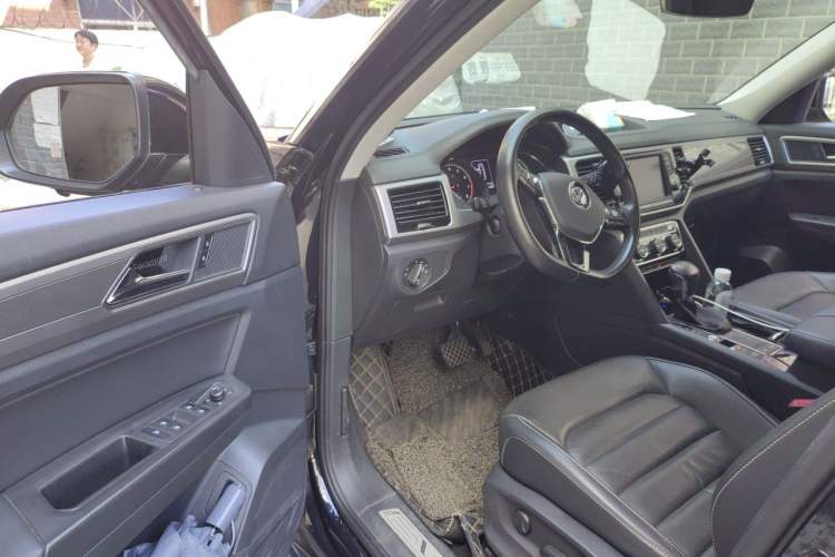 Used Volkswagen Teramont 2017 330TSI Two-Wheel-Drive Luxury Edition Driver Seat