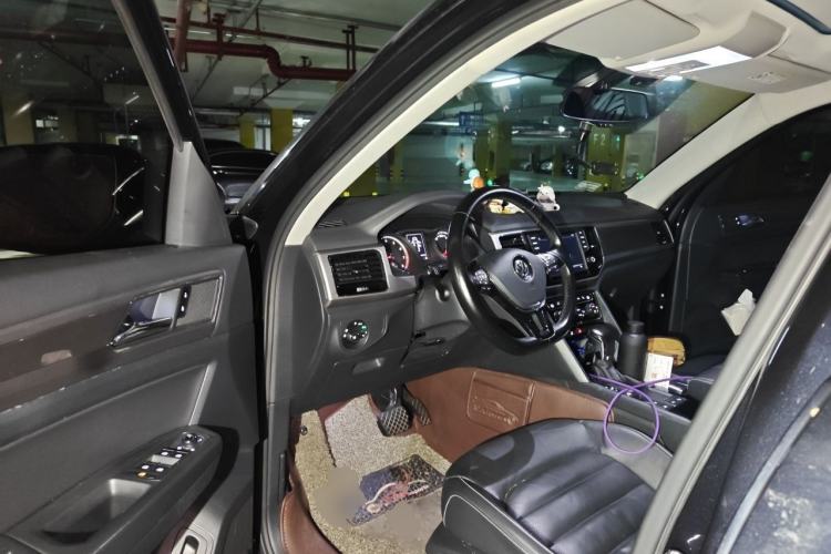 Used Volkswagen Teramont 2017 330TSI Two-Wheel-Drive Luxury Edition Driver Seat