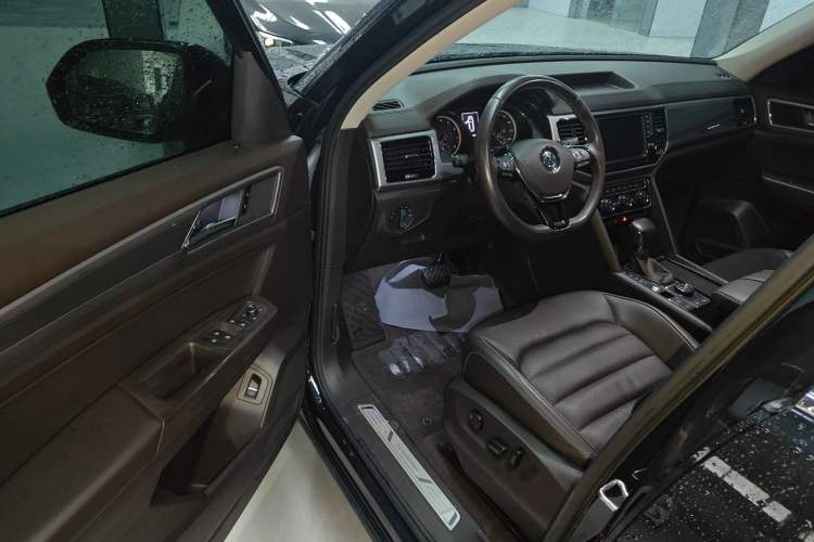 Used Volkswagen Teramont 2017 530 V6 Four-Wheel Drive Luxury Edition Driver Seat