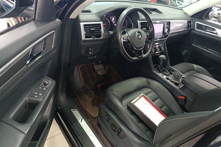 Used Volkswagen Teramont 2017 330TSI Two-Wheel-Drive Luxury Edition Driver Seat