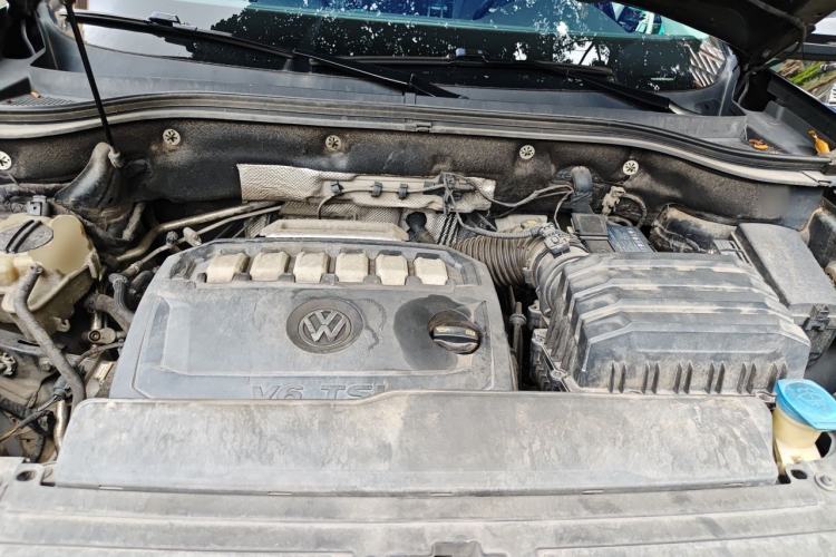 Used Volkswagen Teramont 2017 530 V6 Four-Wheel Drive Flagship Edition Engine Bay