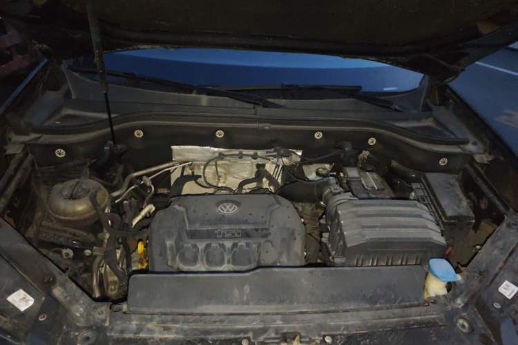 Used Volkswagen Teramont 2017 330TSI Two-Wheel-Drive Luxury Edition Engine Bay