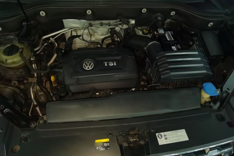 Used Volkswagen Teramont 2017 380TSI Four-Wheel Drive Luxury Edition Engine Bay