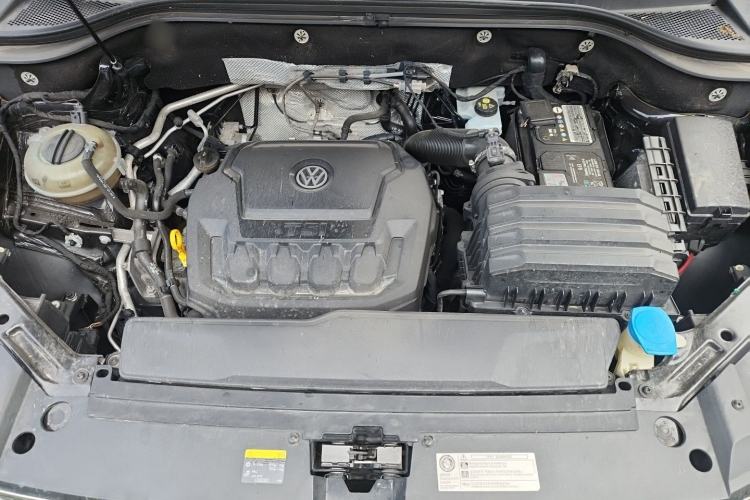 Used Volkswagen Teramont 2017 330TSI Two-Wheel-Drive Luxury Edition Engine Bay