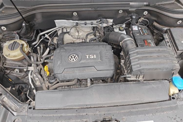 Used Volkswagen Teramont 2017 330TSI Two-Wheel-Drive Luxury Edition Engine Bay