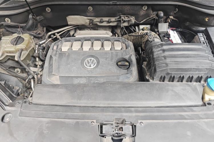 Used Volkswagen Teramont 2017 530 V6 Four-Wheel Drive Luxury Edition Engine Bay