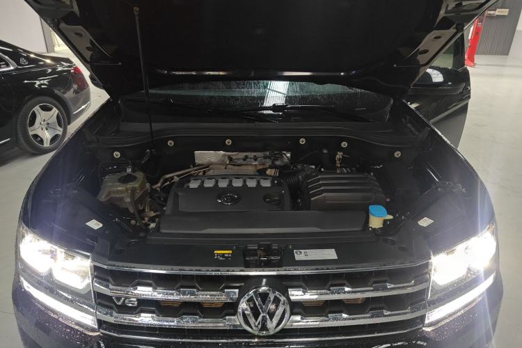Used Volkswagen Teramont 2017 530 V6 Four-Wheel Drive Luxury Edition Engine Bay