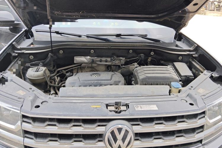 Used Volkswagen Teramont 2017 330TSI Two-Wheel-Drive Luxury Edition Engine Bay