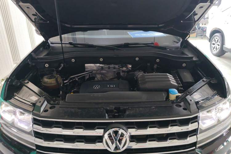 Used Volkswagen Teramont 2017 380TSI Four-Wheel Drive Luxury Edition Engine Bay